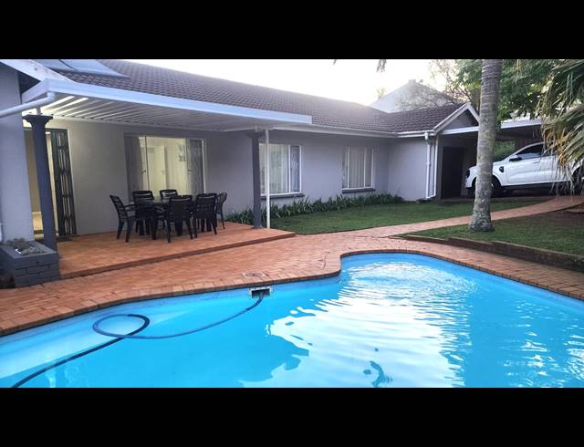 3 BEDROOM FREEHOLD SOLD IN HOWICK NORTH